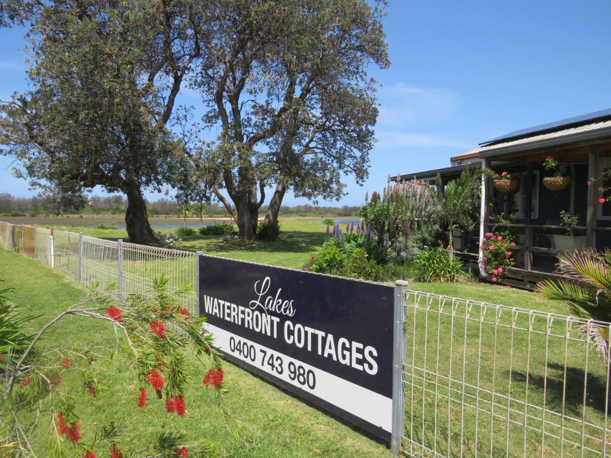 Lakes Entrance Waterfront Cottages With King Beds Extérieur photo